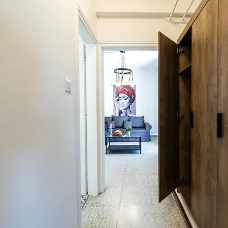 Serenityone - Centrally Located One Bedroom Daire