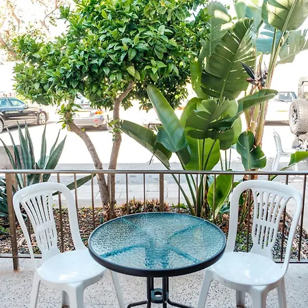 Serenityone - Centrally Located One Bedroom Apartment