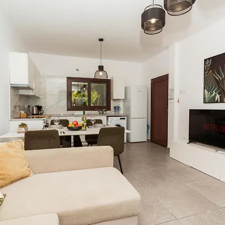 Serenityone - Centrally Located One Bedroom Lejlighed *