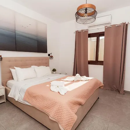 Serenityone - Centrally Located One Bedroom Ayia Napa