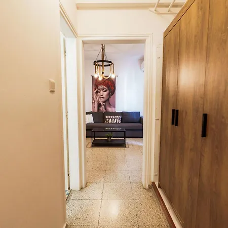 Serenityone - Centrally Located One Bedroom Lejlighed *