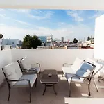 Serenityone - Centrally Located One Bedroom *