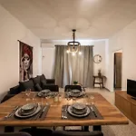 Serenityone - Centrally Located One Bedroom