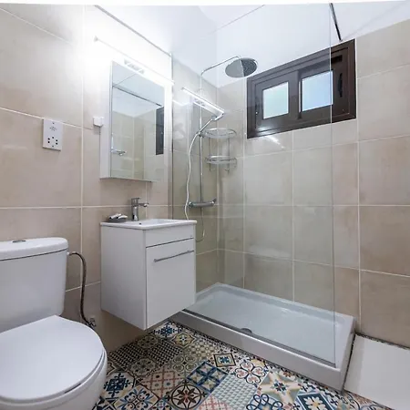 Serenityone - Centrally Located One Bedroom Ajía Nápa