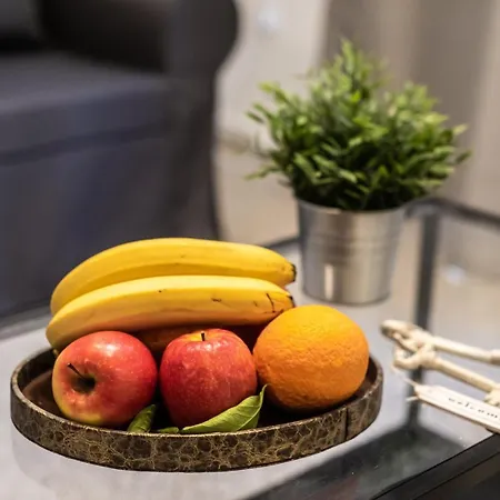 Serenityone - Centrally Located One Bedroom *