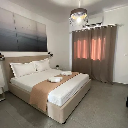 Serenityone - Centrally Located One Bedroom *