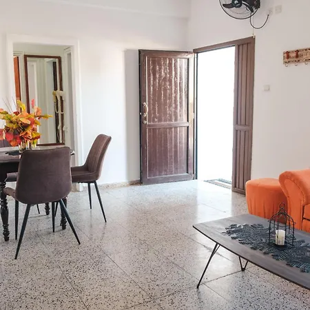 Serenityone - Centrally Located One Bedroom * Ajía Nápa