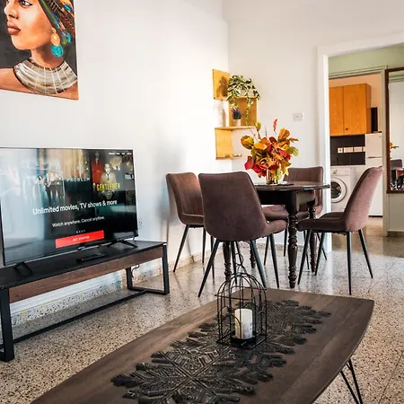 Serenityone - Centrally Located One Bedroom *