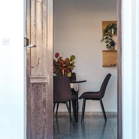 Serenityone - Centrally Located One Bedroom Ajía Nápa