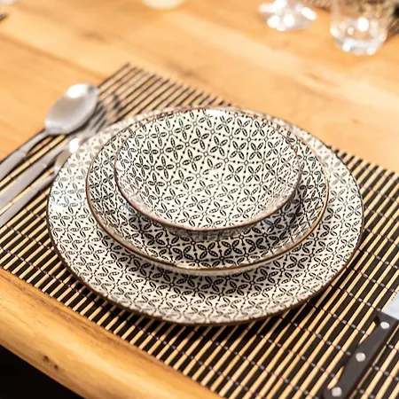 Serenityone - Centrally Located One Bedroom