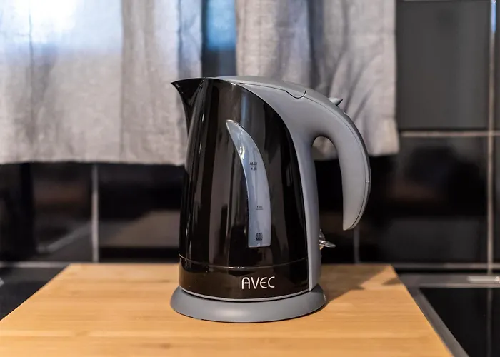 Serenityone - Centrally Located One Bedroom